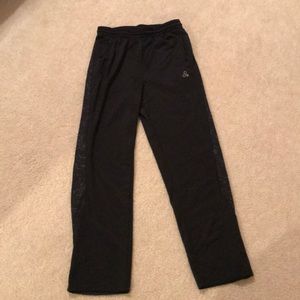 Athletic pants